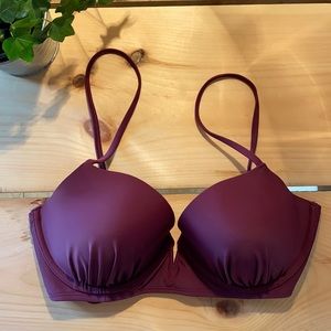 Hollister✨Burgundy Bikini Top✨NEVER WORN